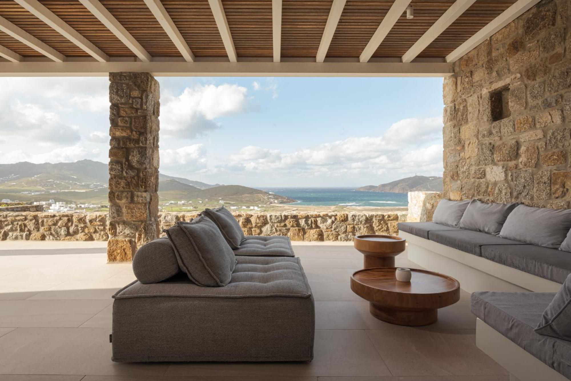 Retreat Hill Luxury Mykonos *