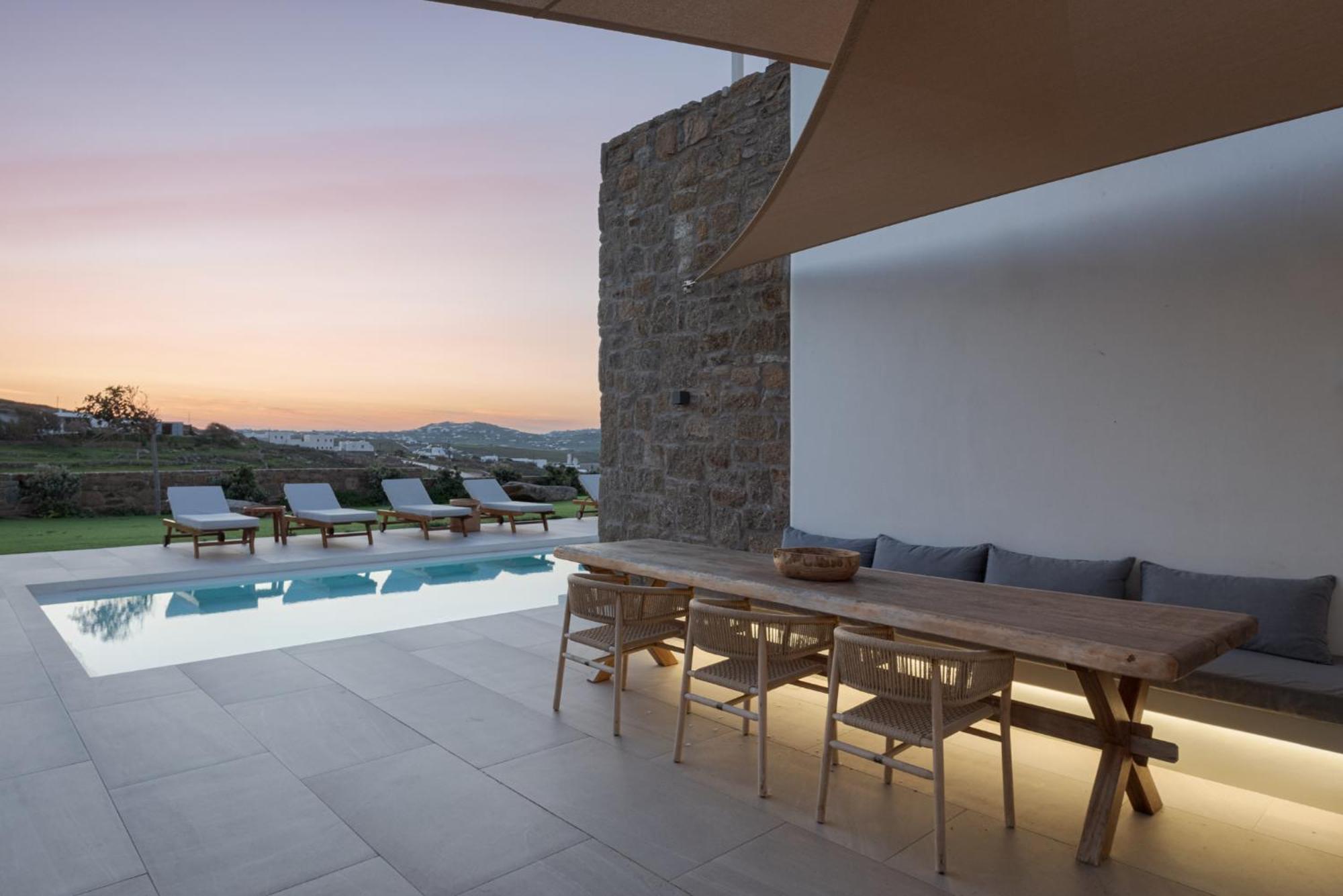 Retreat Hill Luxury Mykonos Vila
