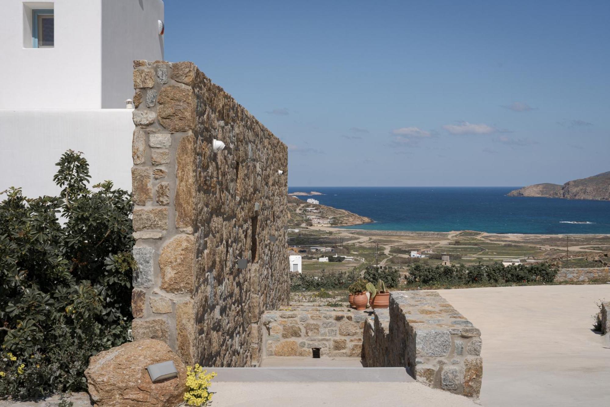 Retreat Hill Luxury Mykonos *