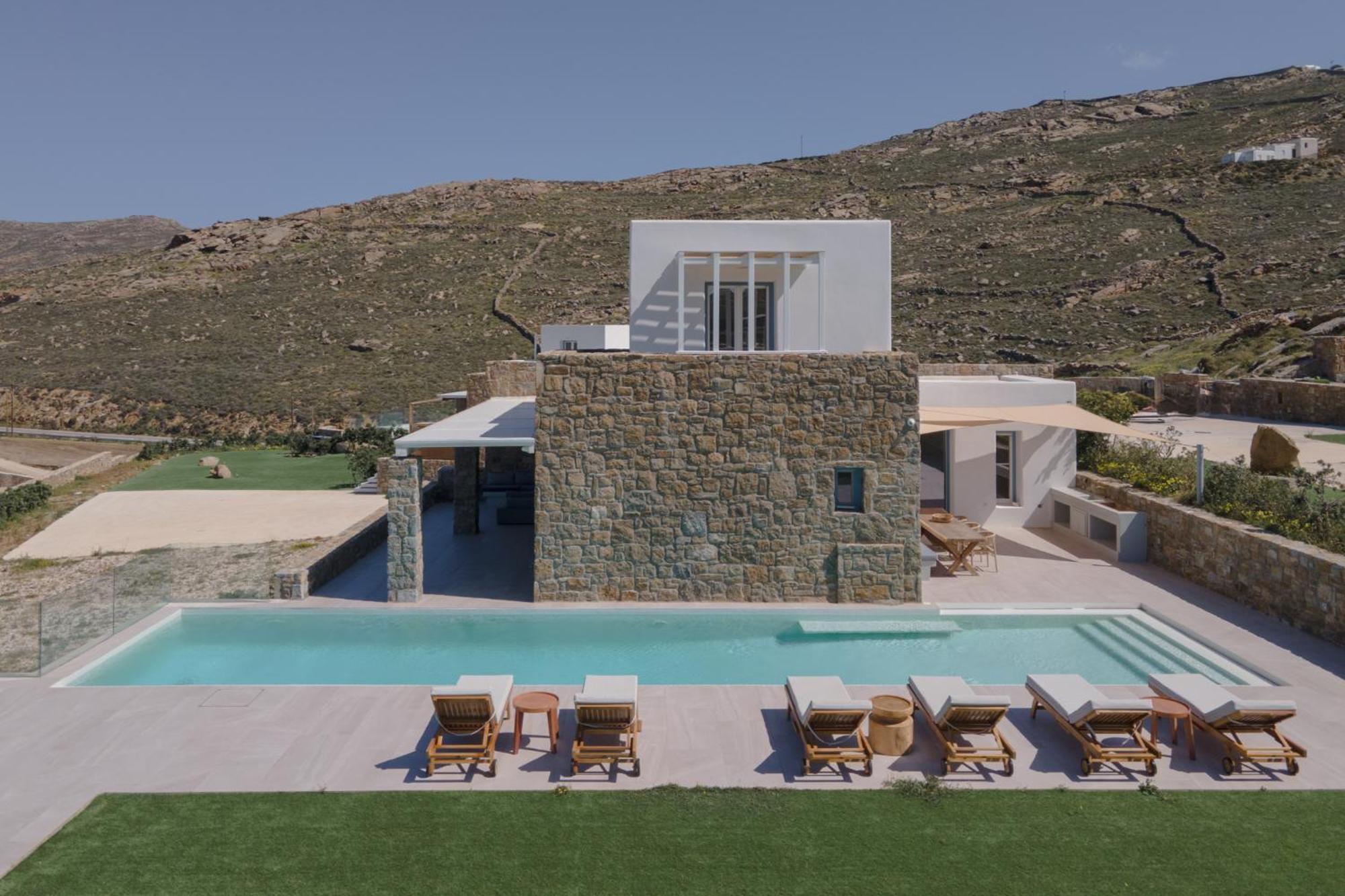 Retreat Hill Luxury Mykonos