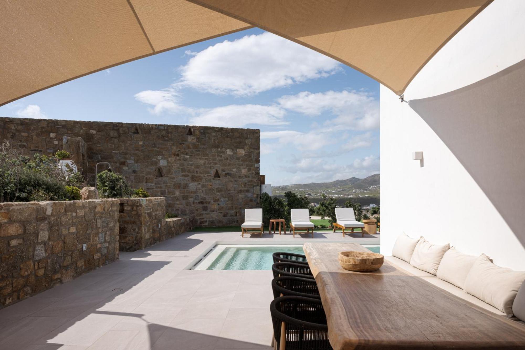 Retreat Hill Luxury Mykonos Villa *