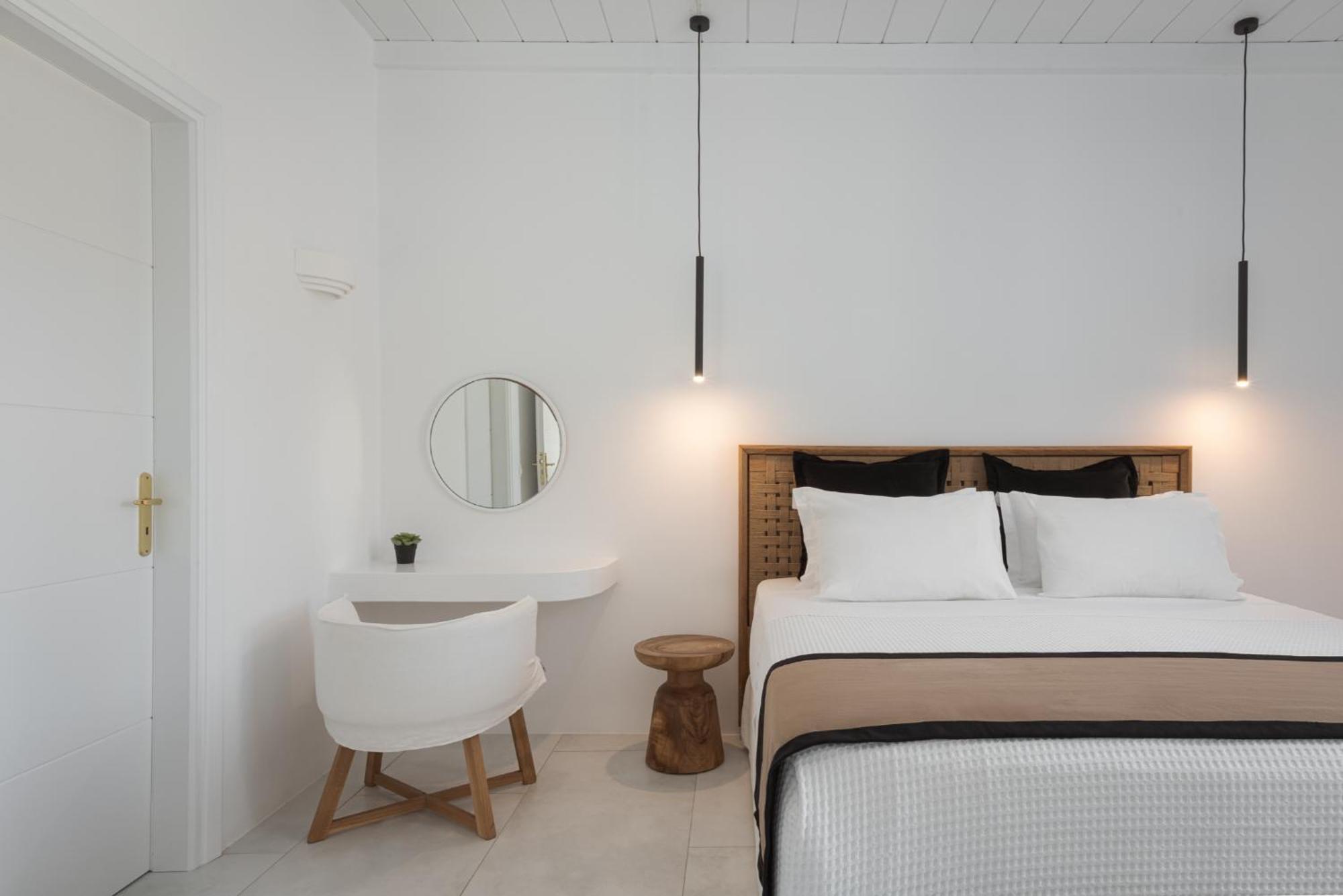 Retreat Hill Luxury Mykonos *