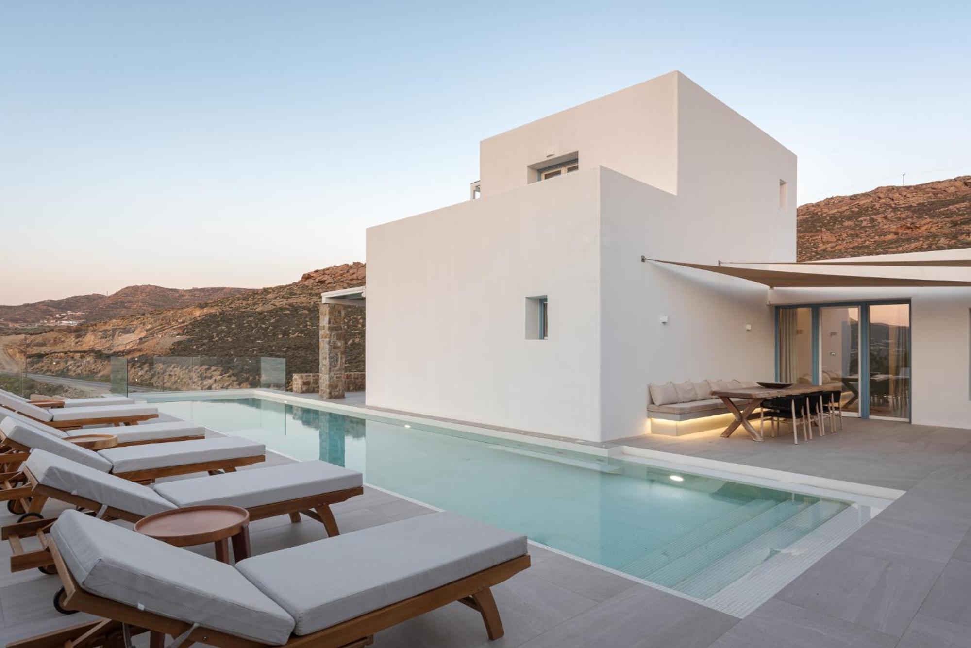 Retreat Hill Luxury Mykonos Villa Mykonos Town