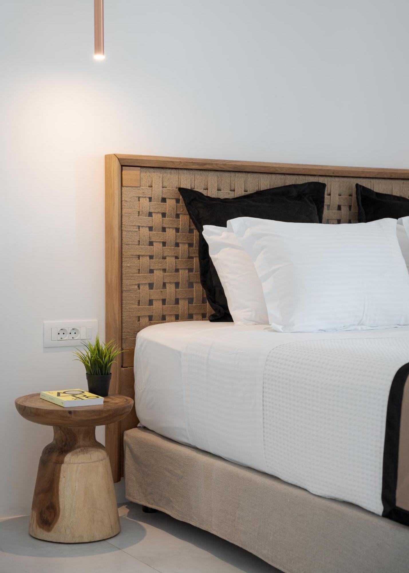 Retreat Hill Luxury Mykonos *